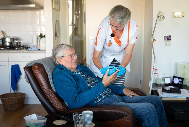 Verplaatsing van ziekenhuiszorg naar de thuissituatie